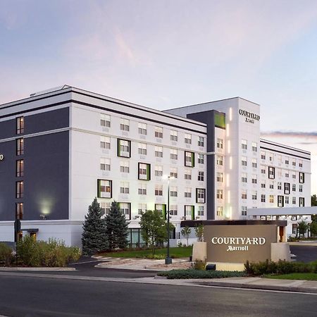 Courtyard Denver Airport At Gateway Park Hotel Aurora Exterior photo